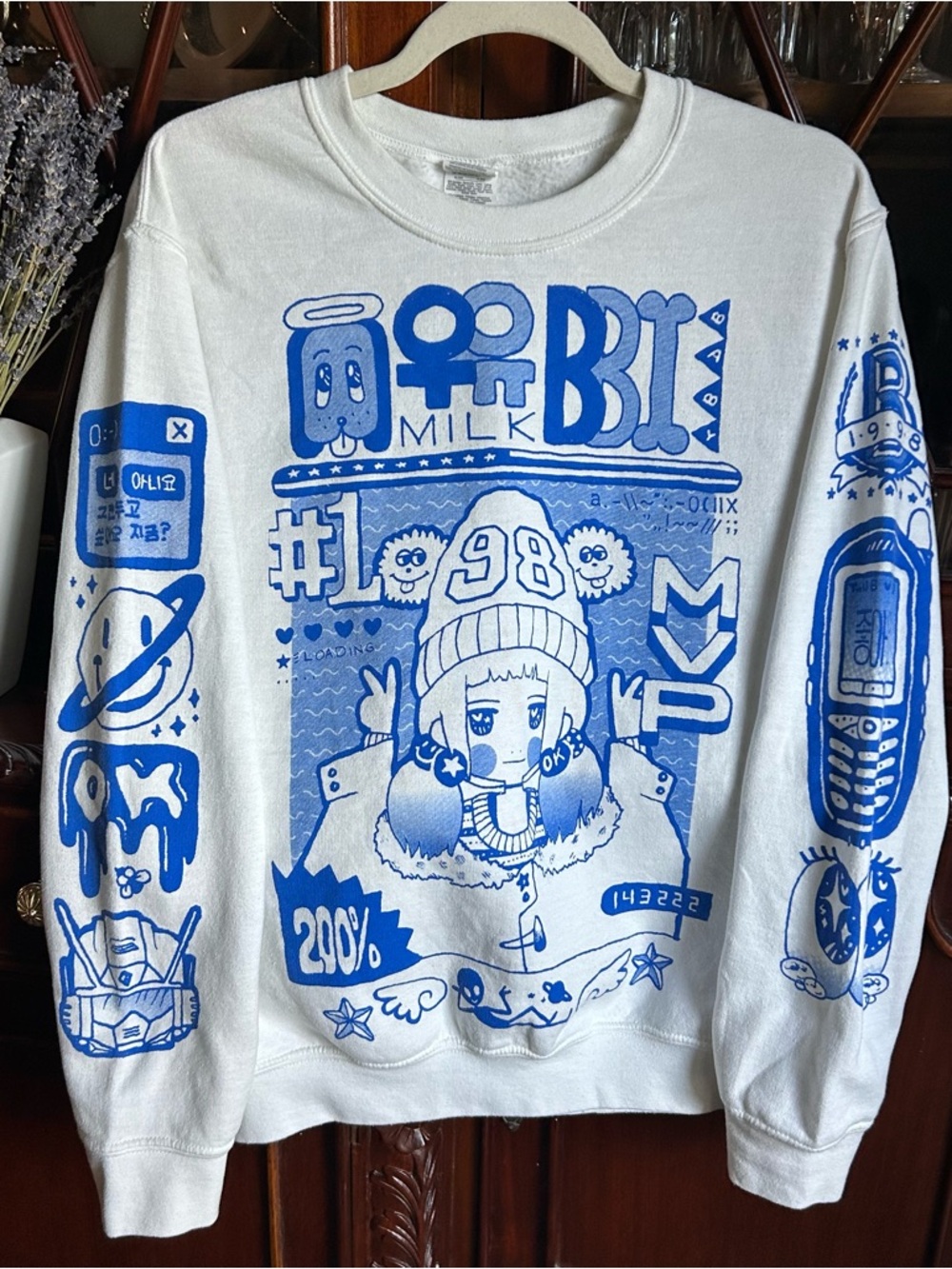 MILKBBI White Crewneck Sweatshirt Anime With Blue Graphics